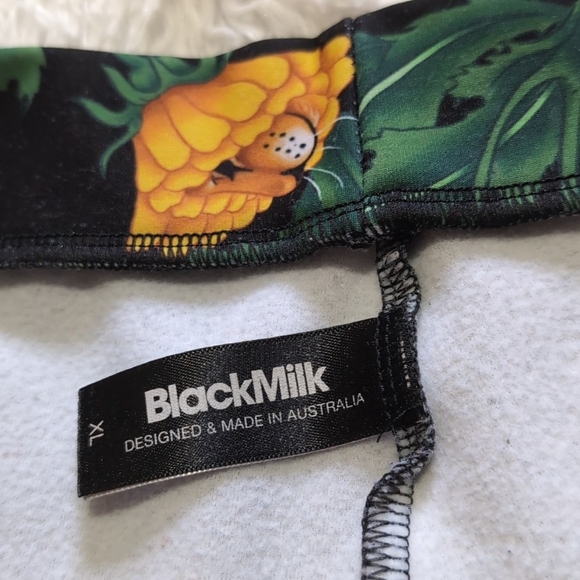 Blackmilk Dandy Lions Cuffed Shorts - Dandelion Lion Print Size XL - Picture 10 of 15